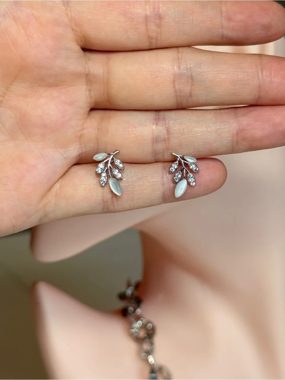 Classic Silver Leaf Cluster Stud Earrings in White